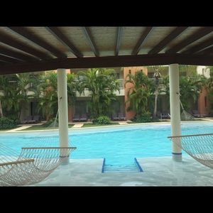 Meet your Posher, Kay